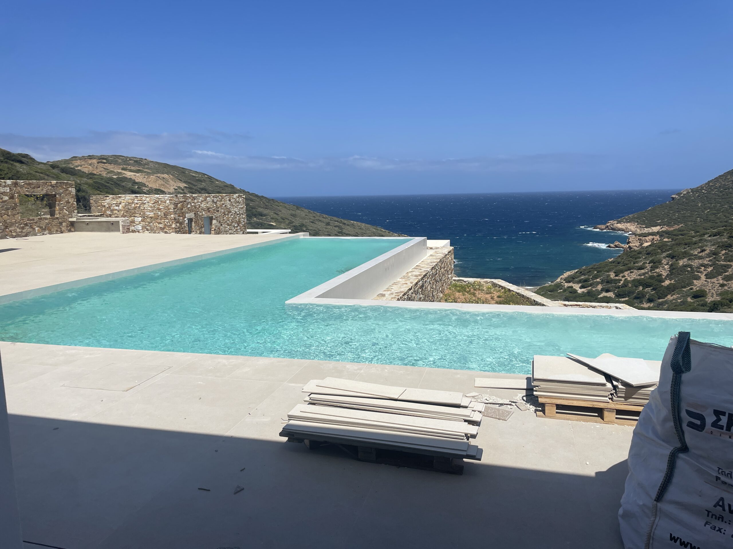 Infinity swimming pool